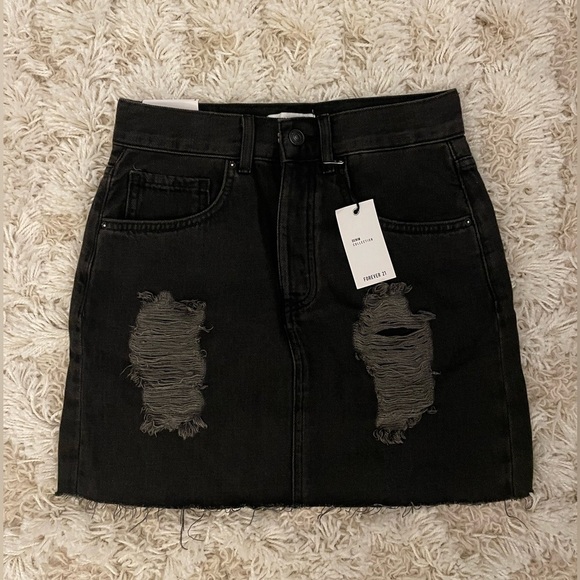 American Eagle Outfitters Dresses & Skirts - NWT Forever 21 Black Denim Skirt Size Small